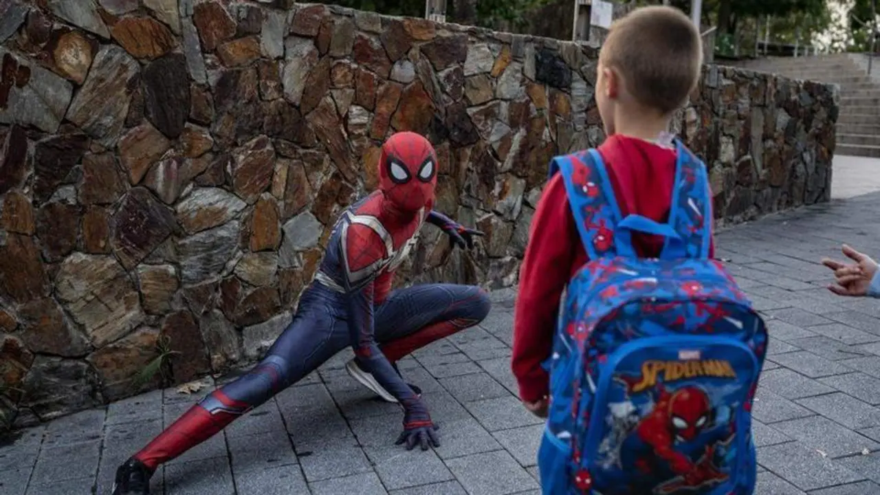 <p> El Spider-Man de Santa Coloma </p>