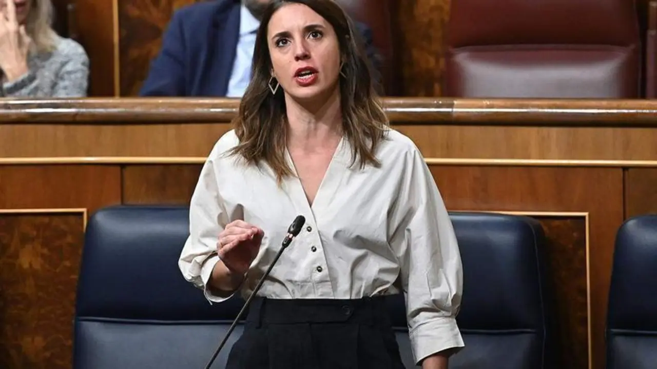 <p> Irene Montero en el Congreso </p>