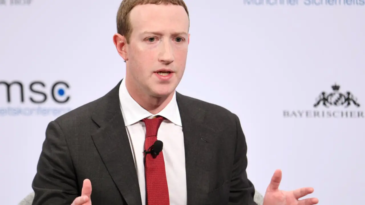 <p> Archivo - FILED - 15 February 2020, Bavaria, Munich: Mark Zuckerberg, Chairman of Facebook, speaks during the 56th Munich Security Conference. Facebook chief Mark Zuckerberg says the major social media companies should not position themselves as the gatek - Tobias Hase/dpa - Archivo </p>
