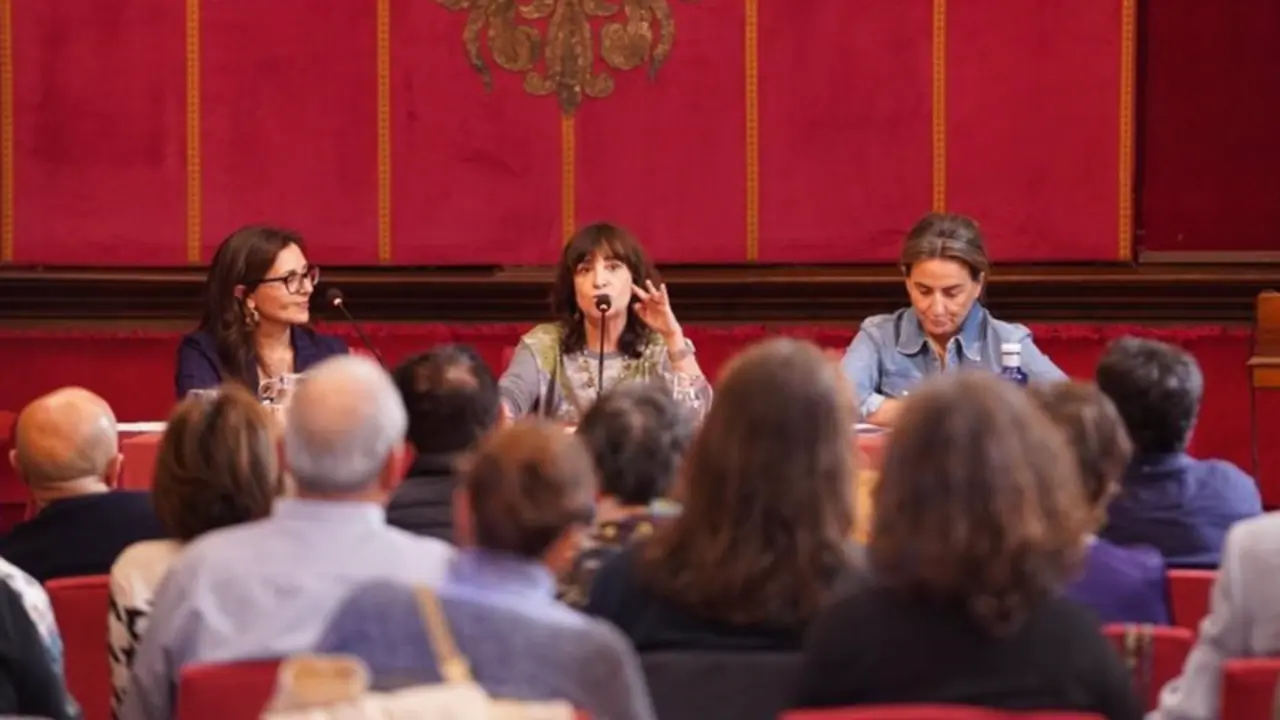  Rosa Montero aterriza en CiBRA para presentar &ldquo;El peligro de estar cuerda&rdquo;. - CIBRA 