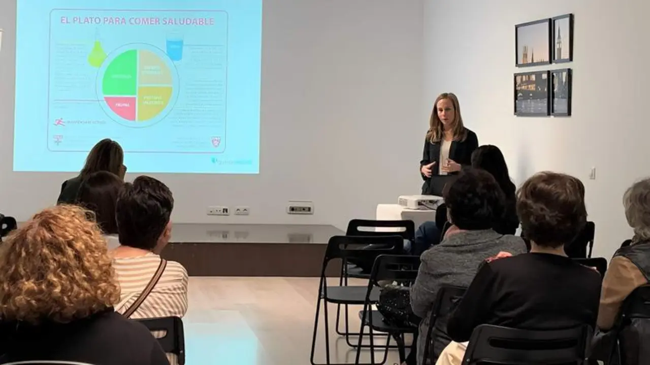  Taller sobre alimentaci&oacute;n en el HQSC 