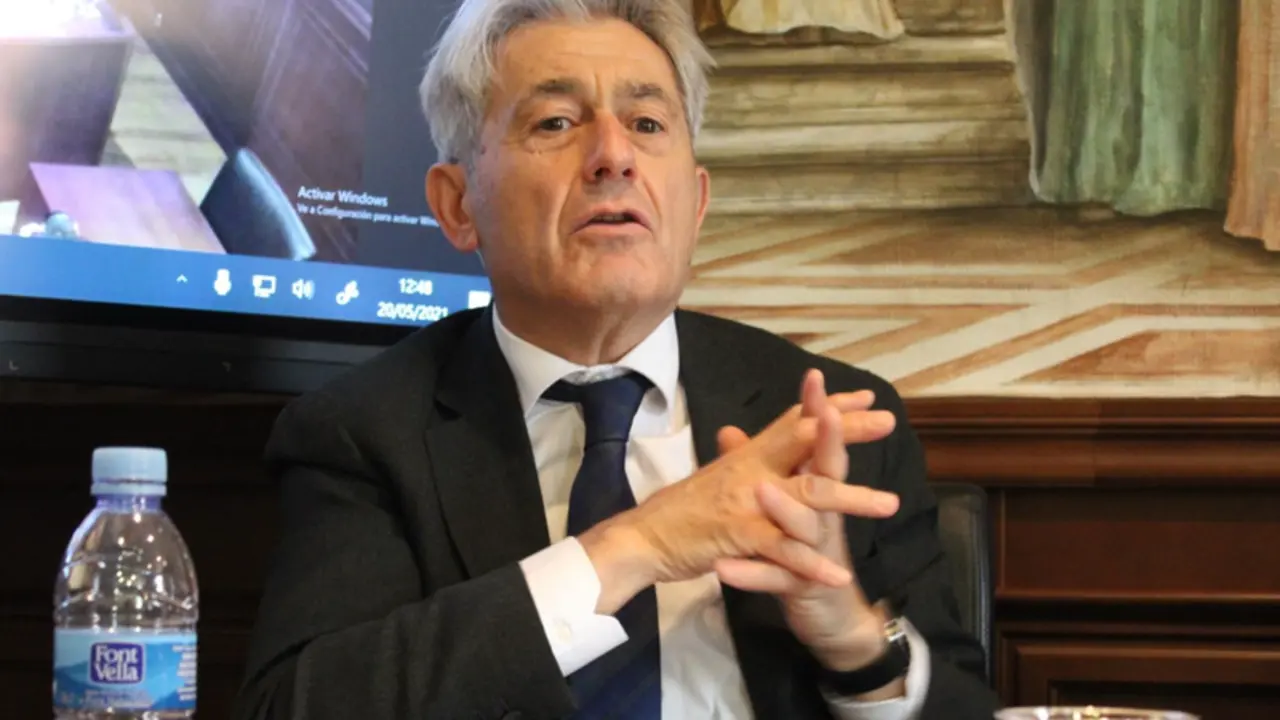  Archivo - El presidente del Consejo General de Economistas, Valent&iacute;n Pich - UAO CEU - Archivo 