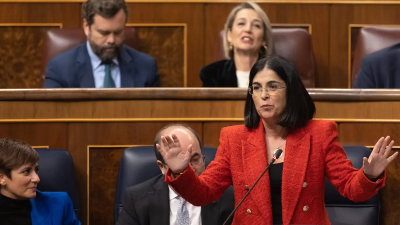  La ministra de Sanidad, Carolina Darias, interviene durante una sesi&oacute;n plenaria en el Congreso de los Diputados, a 30 de noviembre de 2022, en Madrid (Espa&ntilde;a). - Eduardo Parra - Europa Press 