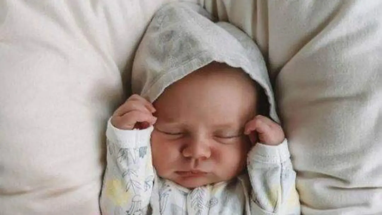  Beb&eacute; reci&eacute;n nacido 