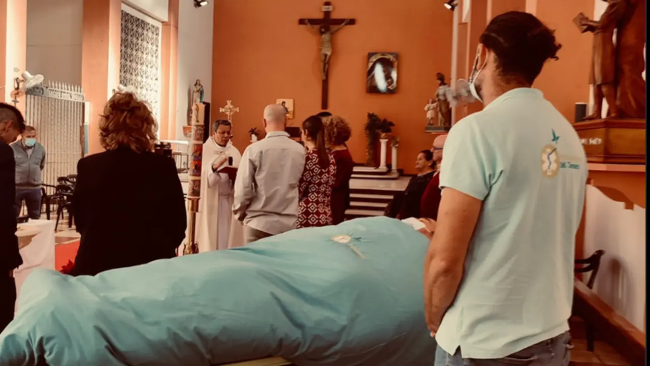  Jos&eacute; Antonio en la Iglesia del Higuer&oacute;n 