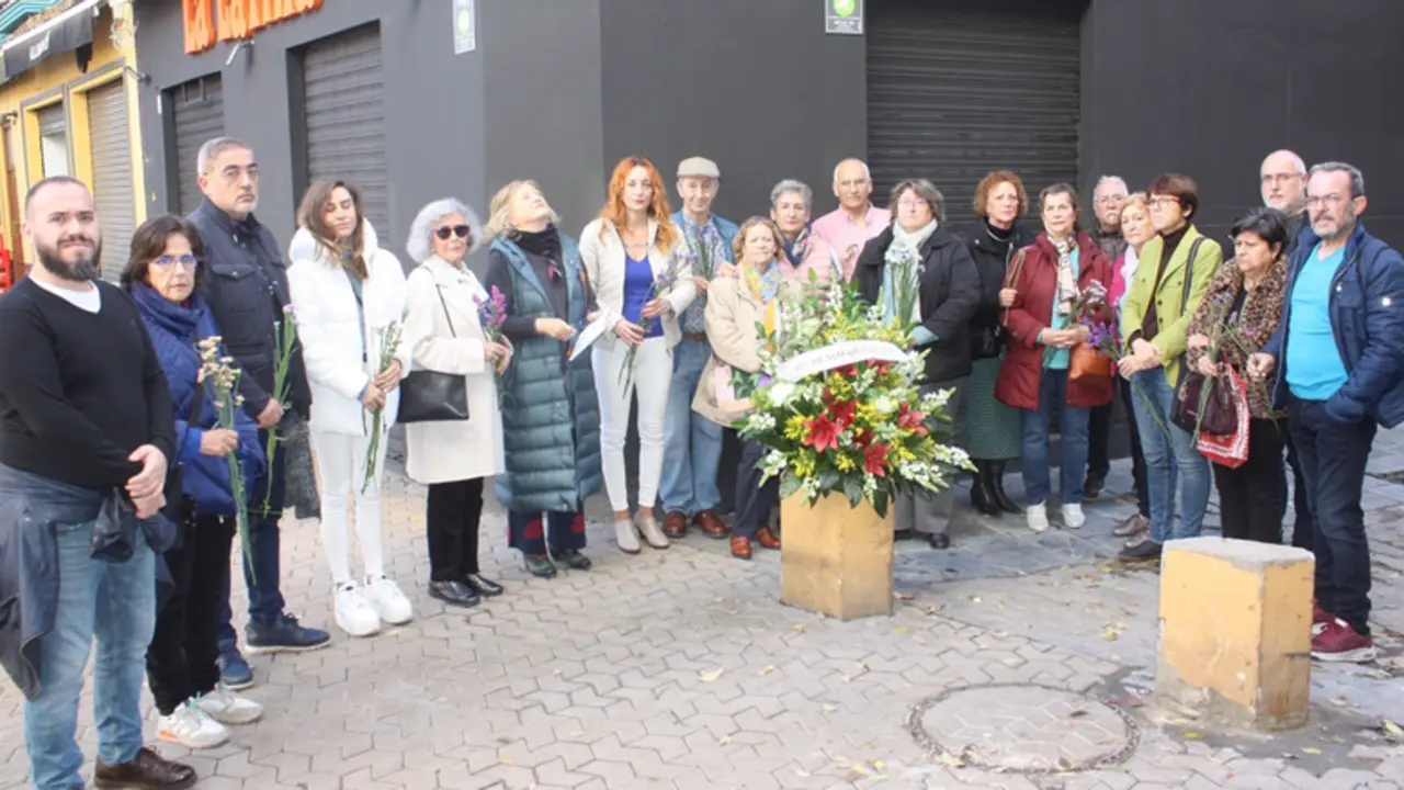  Nota De Prensa Y Fotos Homenaje Ana Orantes - AYUNTAMIENTO DE SEVILLA 