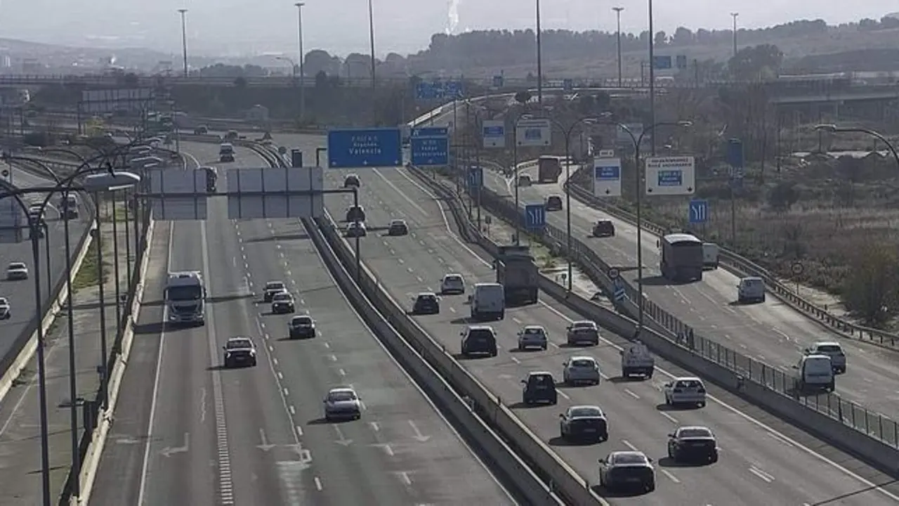  Tr&aacute;fico prev&eacute; 18,2 millones de desplazamientos por carretera esta Navidad y pone en marcha un dispositivo especial 