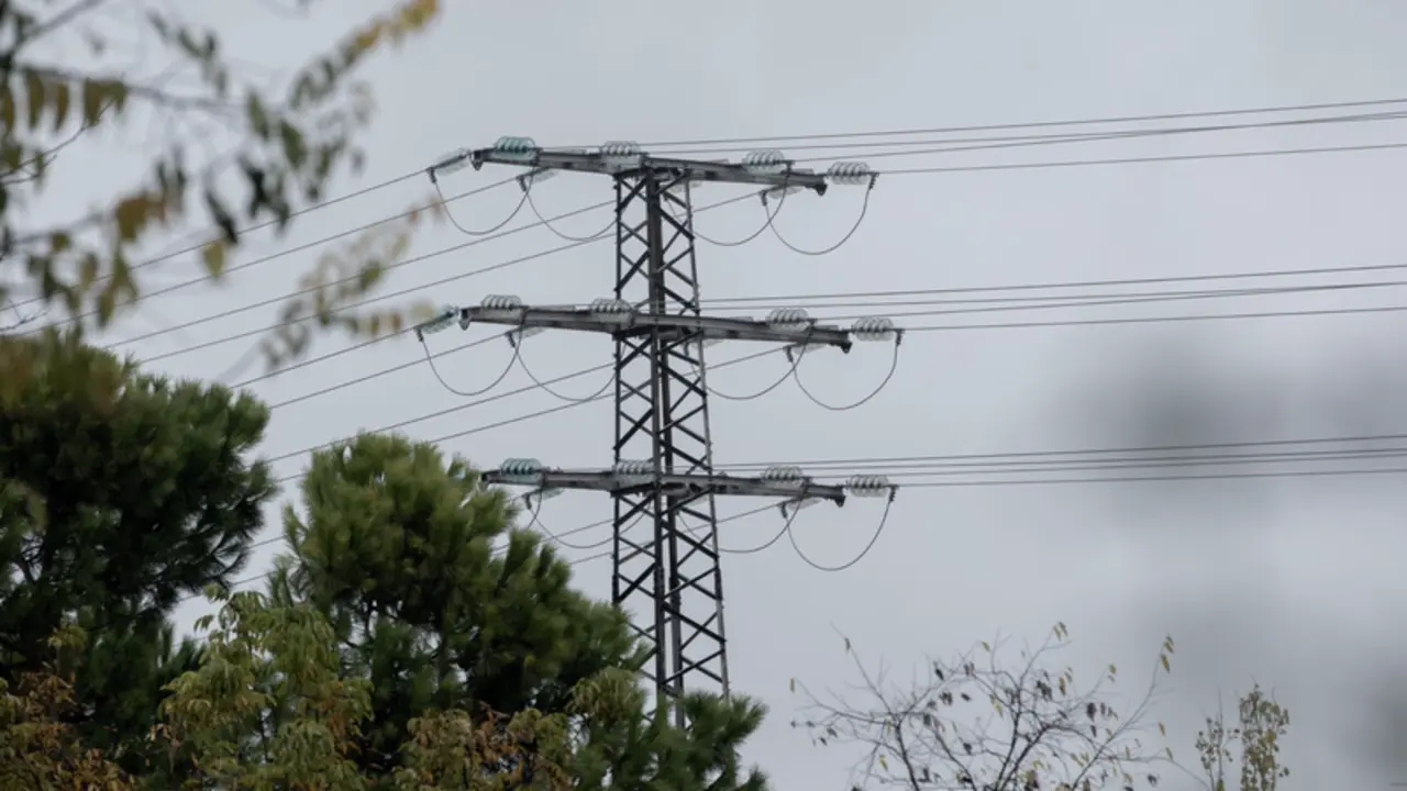  Archivo - Vista de una torre de alta tensi&oacute;n - Eduardo Parra - Europa Press - Archivo 
