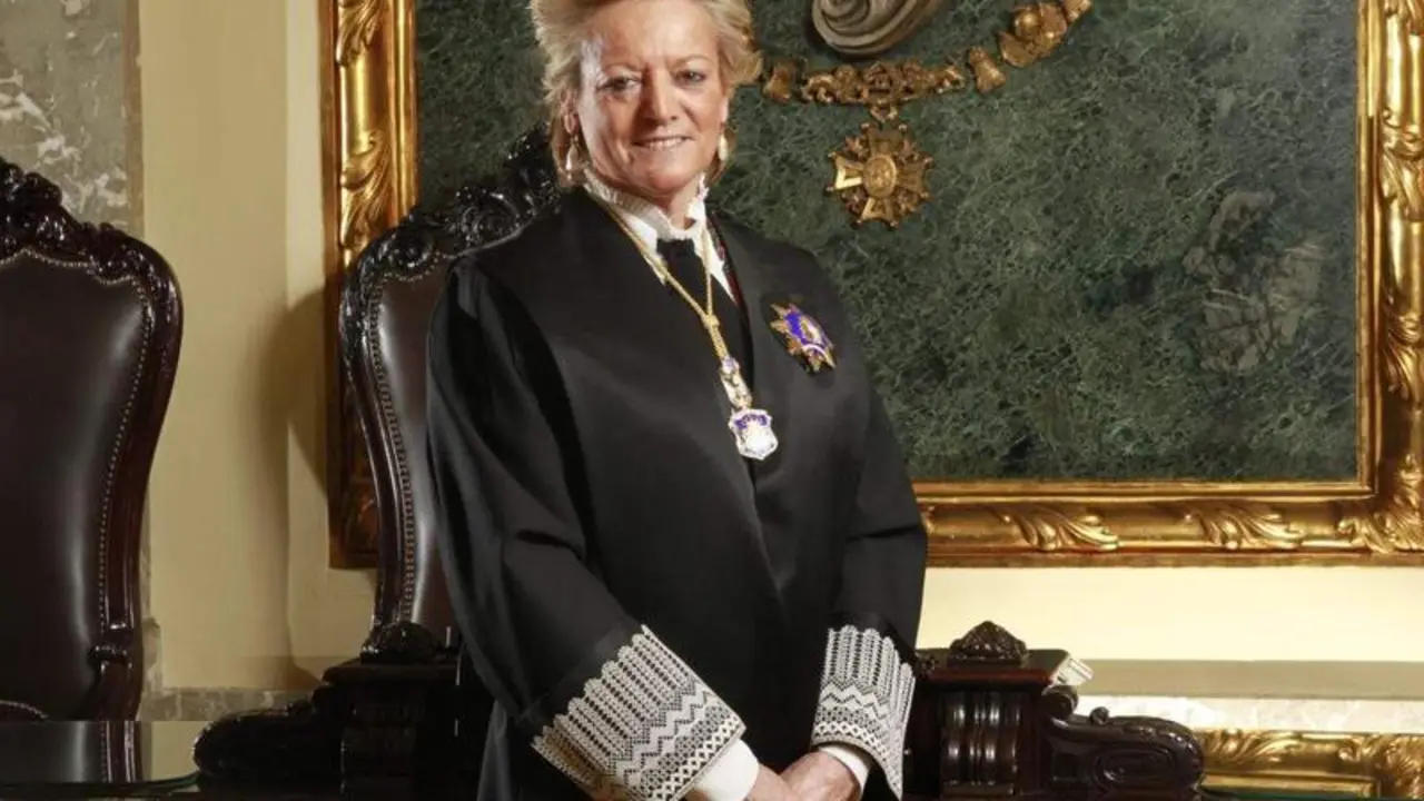  Mar&iacute;a Luisa Segoviano 