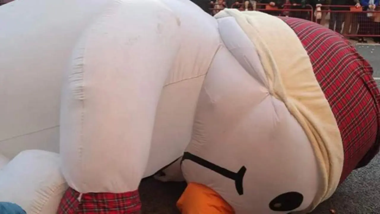  El mu&ntilde;eco de nieve de la cabalgata de reyes de C&aacute;diz 