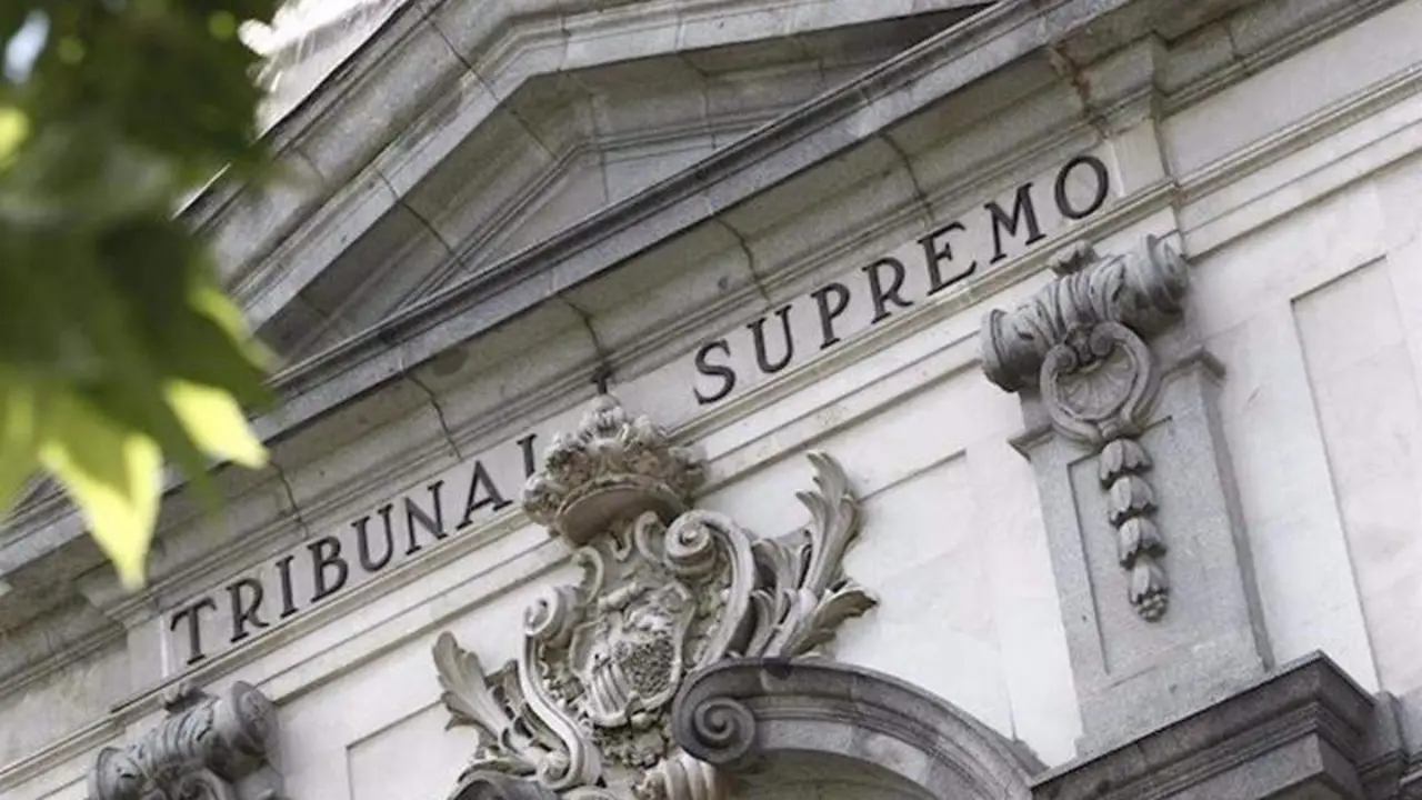  Fachada de la sede del Tribunal Supremo 