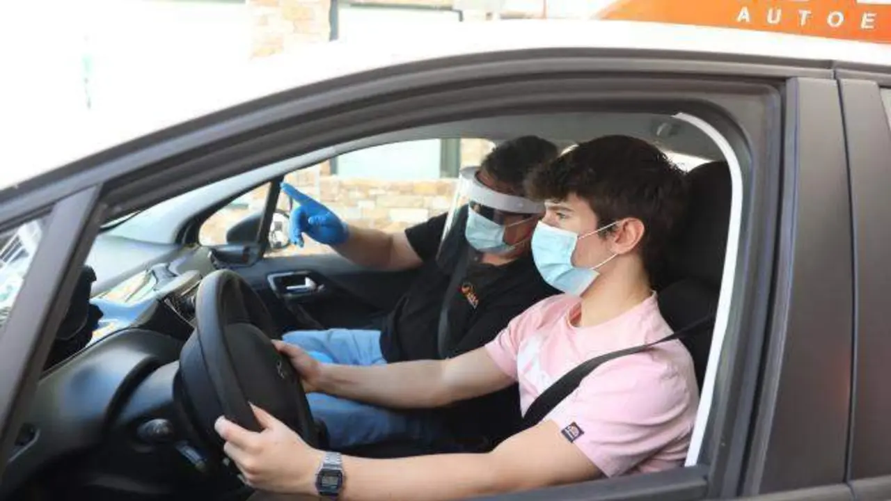  Autoescuela. ARCHIVO 