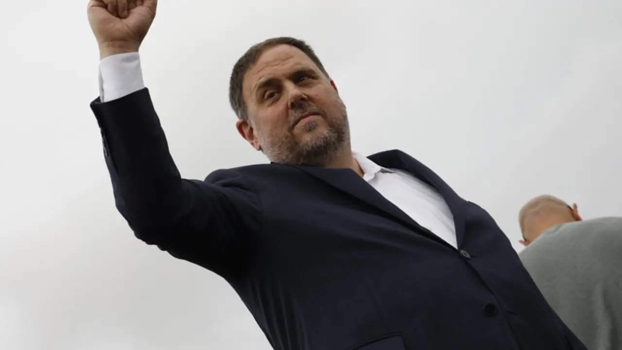  Archivo - El presidente de ERC, Oriol Junqueras, sale de la c&aacute;rcel de Lledoners tras recibir el indulto. - KIKE RINC&Oacute;N - EUROPA PRESS - Archivo 