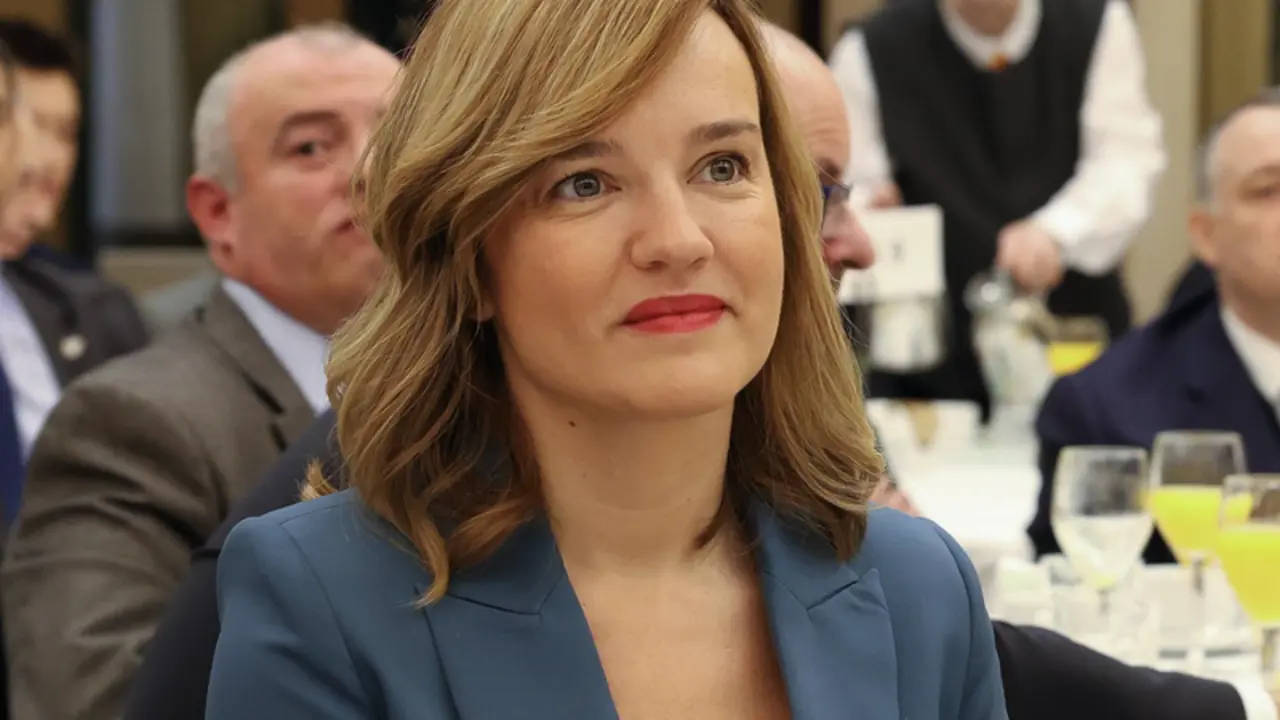  La ministra de Educaci&oacute;n y Formaci&oacute;n Profesional, Pilar Alegr&iacute;a, participa en un desayuno informativo, en el Hotel Intercontinental, a 12 de enero de 2023, en Madrid (Espa&ntilde;a). El desayuno es organizado por el Club Di&aacute;logos para la Democracia bajo el t&iacute;tul - Marta Fern&aacute;ndez Jara - Europa Press 