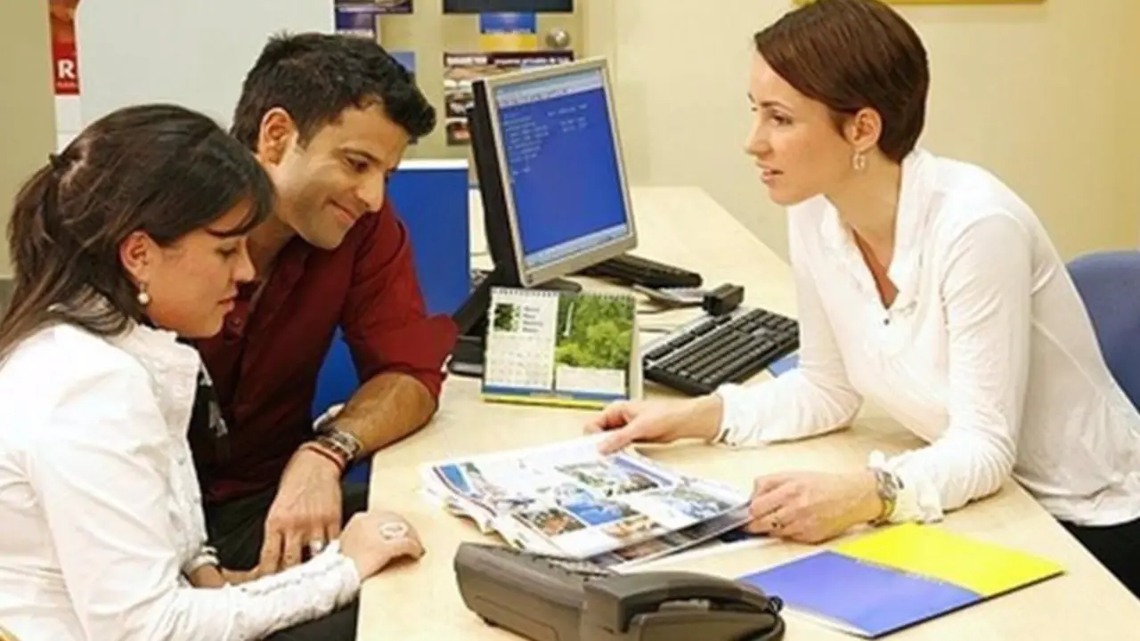  Archivo - Agencia de viajes. - EUROPA PRESS - Archivo 