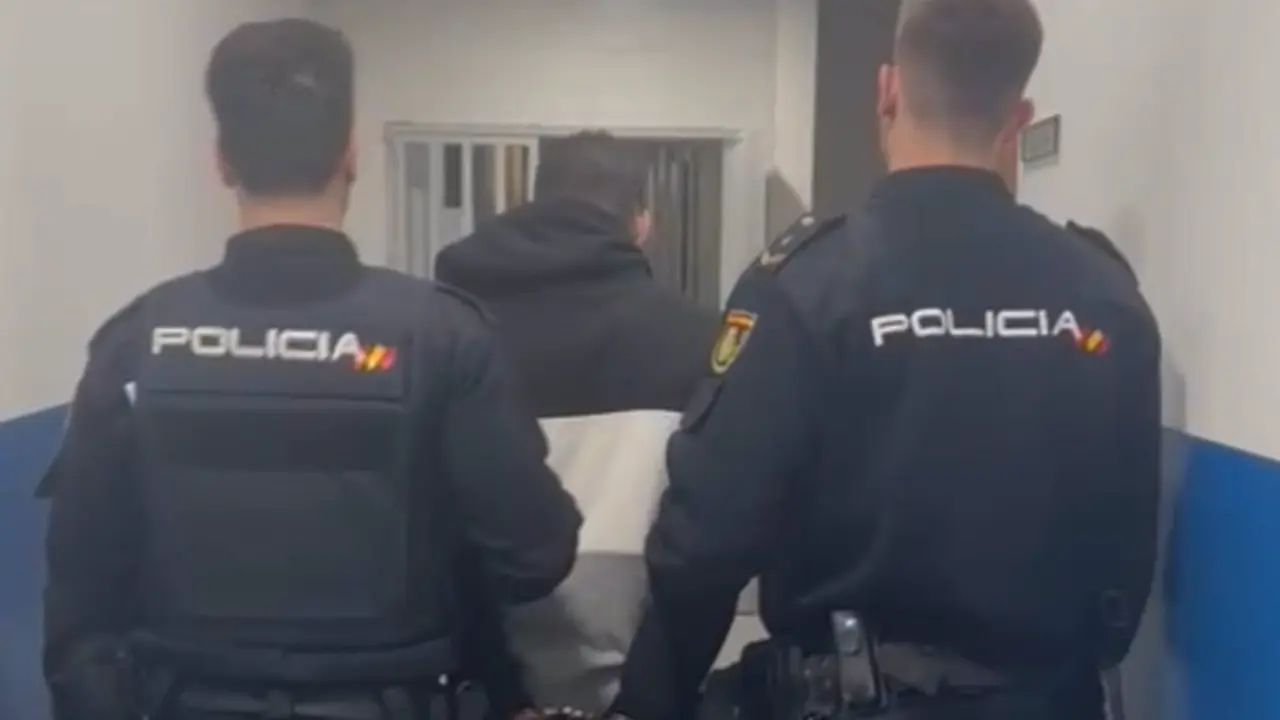  El detenido por matar con un machete a un sacrist&aacute;n en Algeciras en dependencias policiales. - INTERIOR 