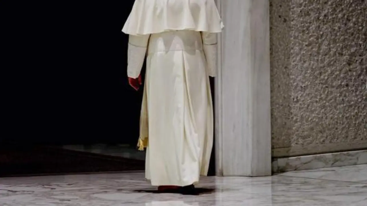  Archivo - Dec 30, 2009 - Vatican City, Vatican, Italy - POPE BENEDICT XVI during his last public audience of 2009 in Aula Paolo VI at Vatican City. - i15 / Zuma Press / ContactoPhoto - Archivo 