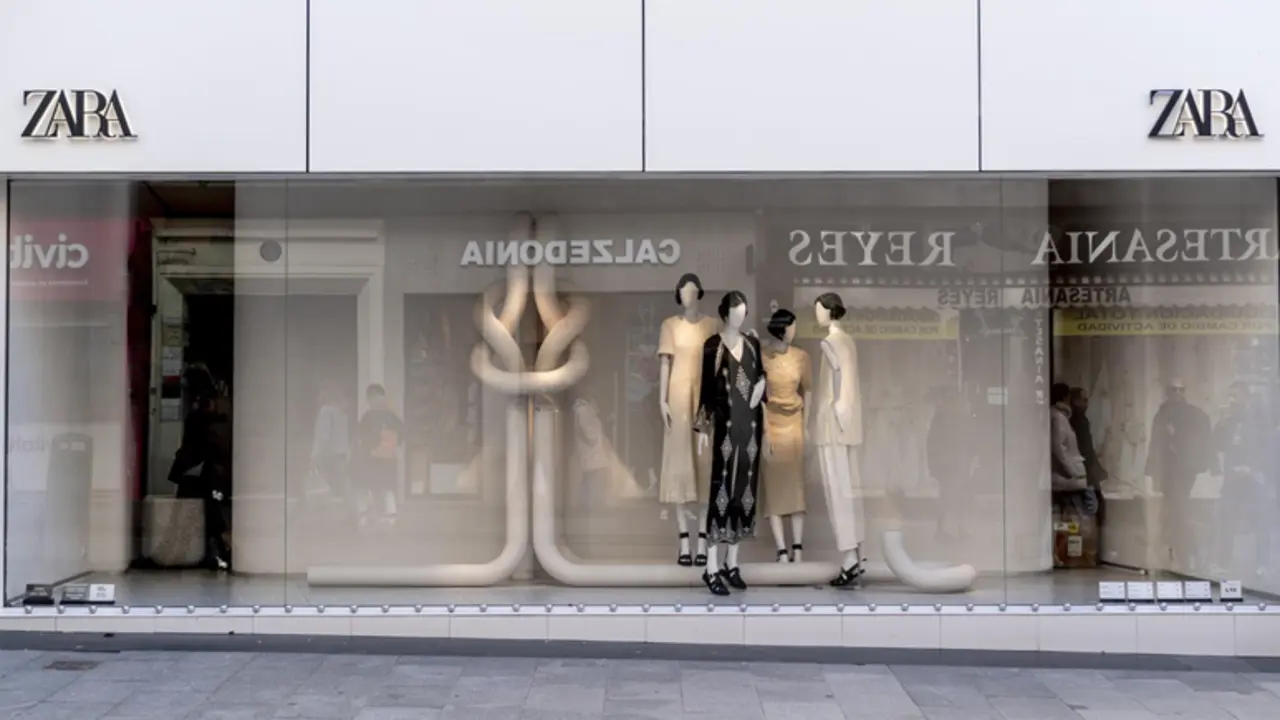 Archivo - Un escaparate una tienda Zara - A. P&eacute;rez Meca - Europa Press - Archivo 