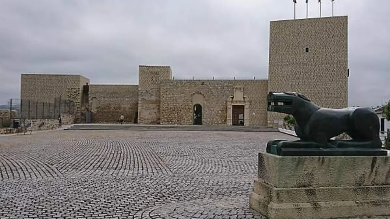  Castillo de Baena. Imagen: Wikipedia 
