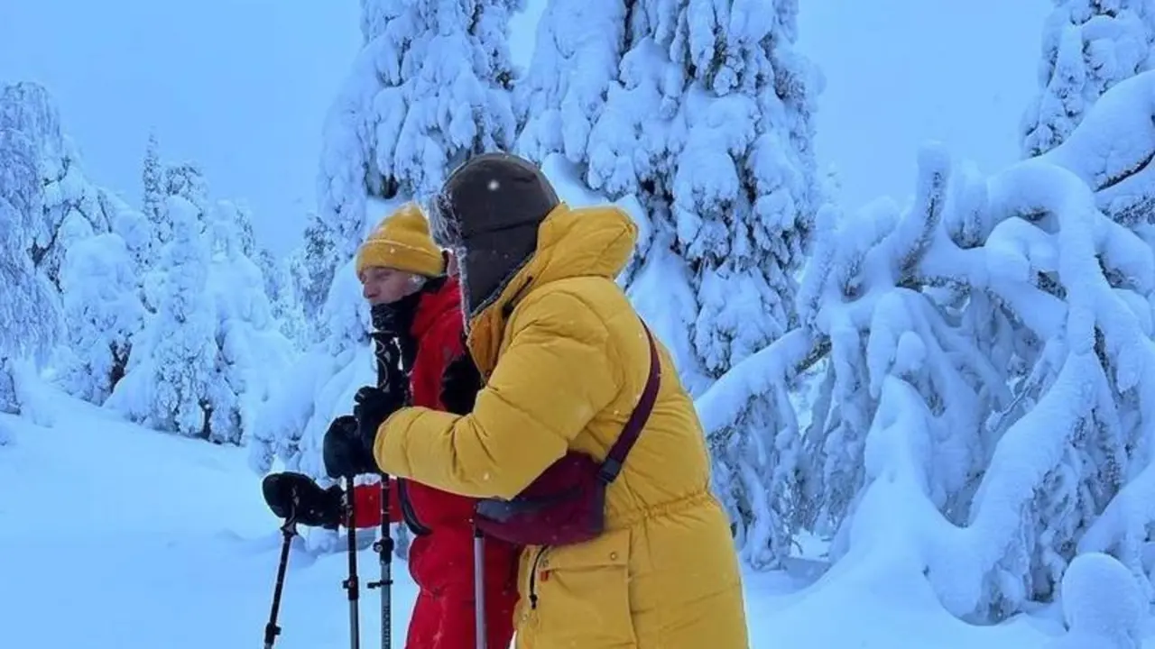  Palomo Spain junto a Jes&uacute;s Calleja en su programa. Imagen compartida en su cuenta de Instagram: alejandrogomezpalomo 