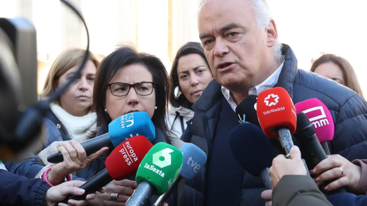  Declaraciones del vicesecretario de Institucional, Esteban Gonz&aacute;lez Pons, antes de participar en la manifestaci&oacute;n contra la reforma de la Ley de seguridad ciudadana en Madrid - PARTIDO POPULAR 