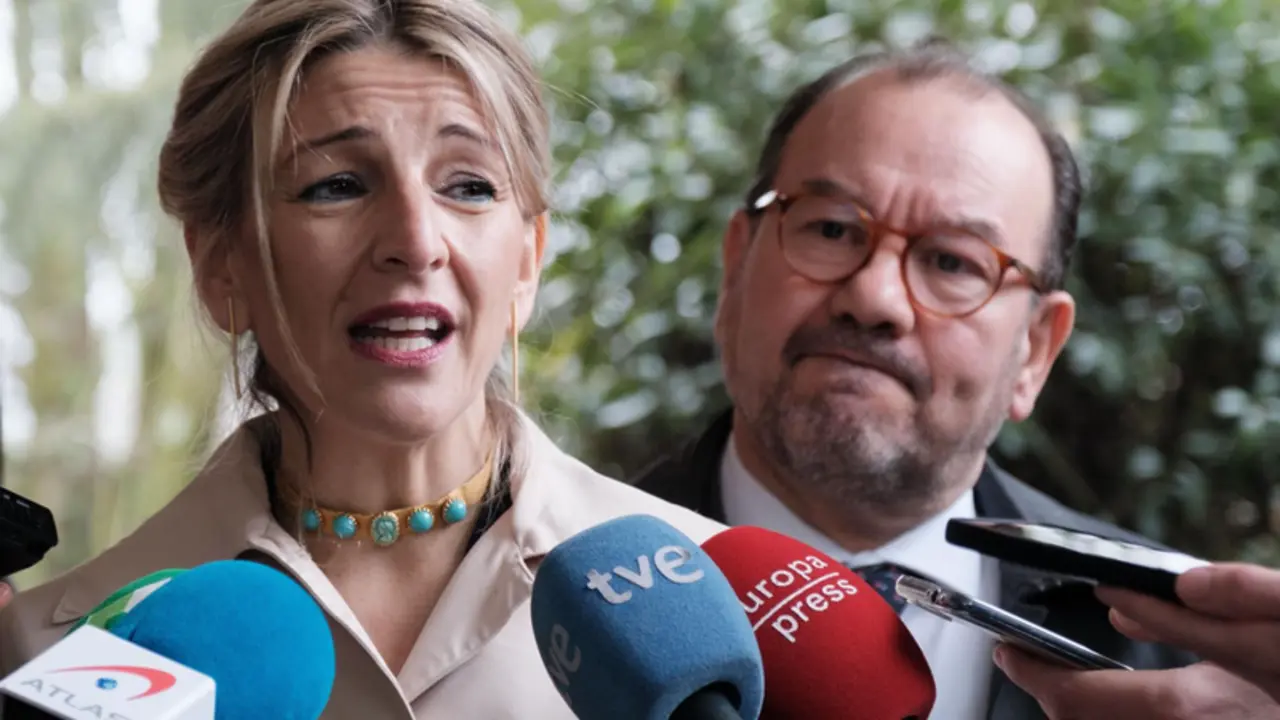  Yolanda D&iacute;az participa en un acto en Santiago. - C&Eacute;SAR ARXINA / EUROPA PRESS 