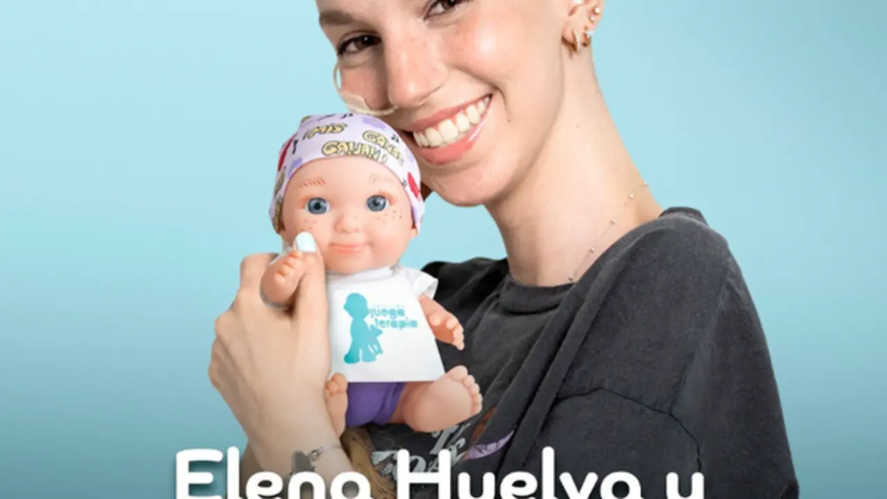  Elena Huelva y su Beb&eacute; Pel&oacute;n - Fotograf&iacute;a sacada del instagram la fundaci&oacute;n JuegaTerapia 