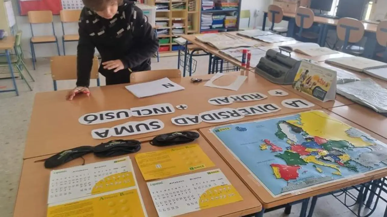  Estudiantes y centros educativos de Granada participan en el Concurso Escolar del Grupo Social ONCE 