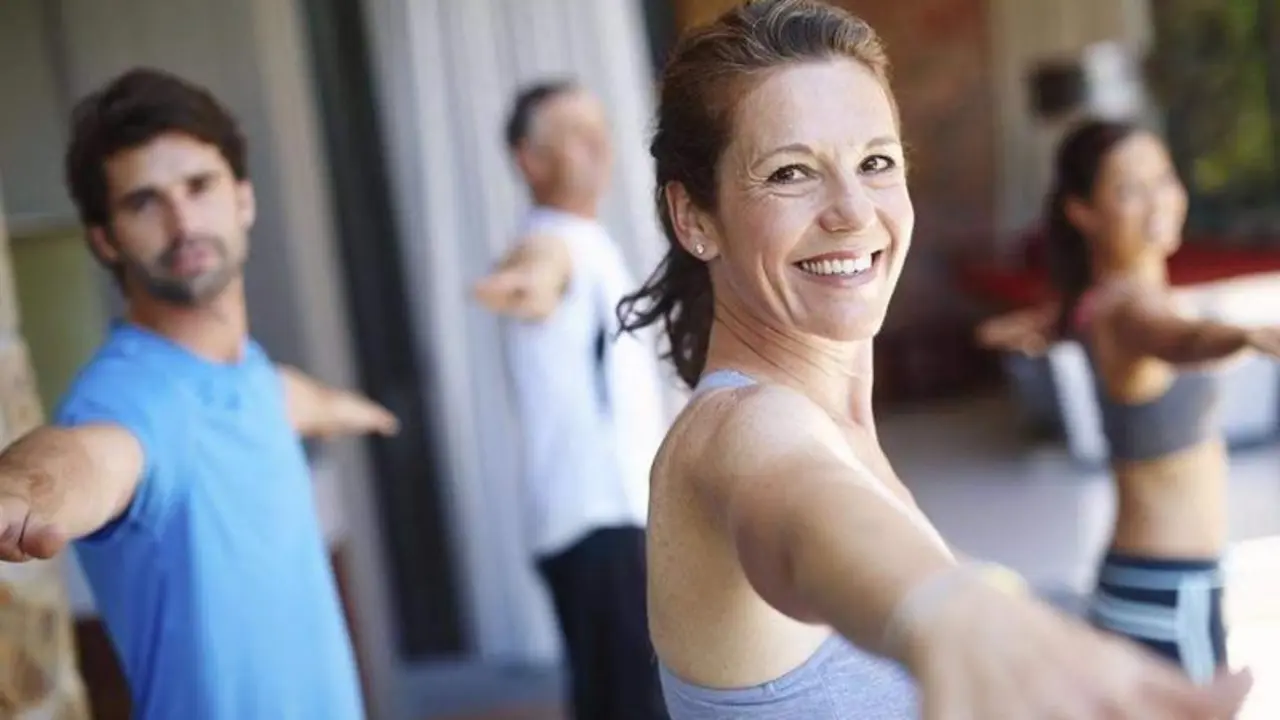 28-04-2016 Gente haciendo gimnasia. Sonrisa. Dientes. Deporte
ESPA&radic;&euml;A EUROPA MADRID SALUD
SANITAS
