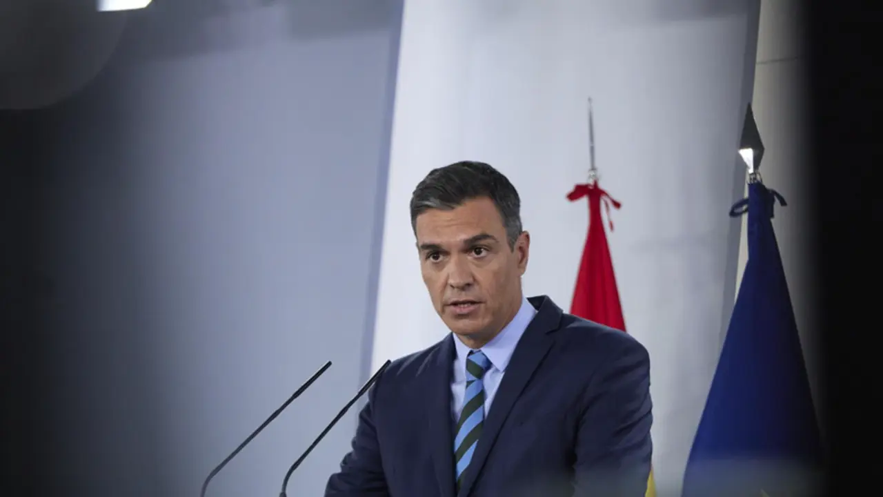  El presidente del Gobierno, Pedro S&aacute;nchez, durante una comparecencia en el Palacio de la Moncloa. - EUROPA PRESS/J. Hell&iacute;n. POOL - Europa Press 