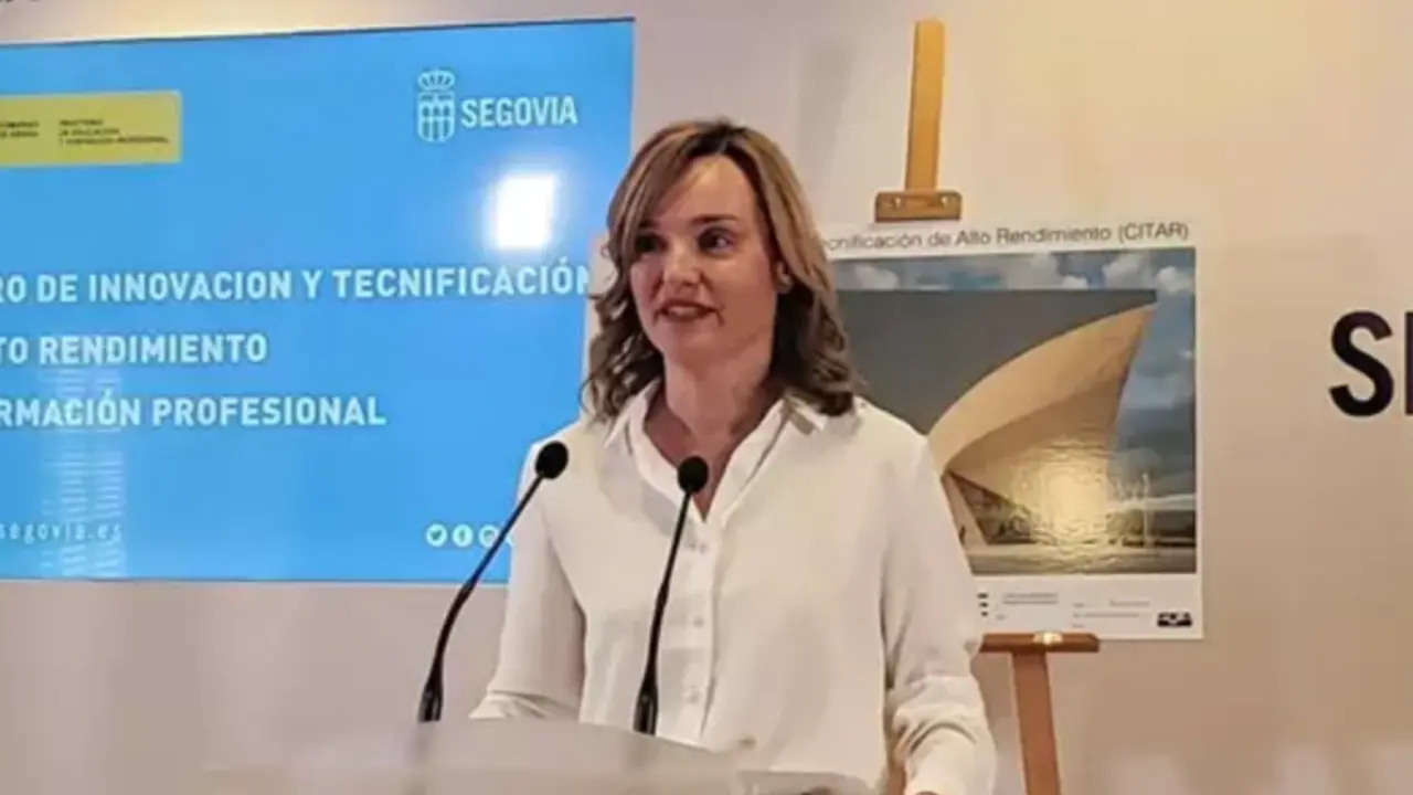  La ministra de Educaci&oacute;n, Pilar Alegr&iacute;a, visita Segovia<br>- EUROPA PRESS 