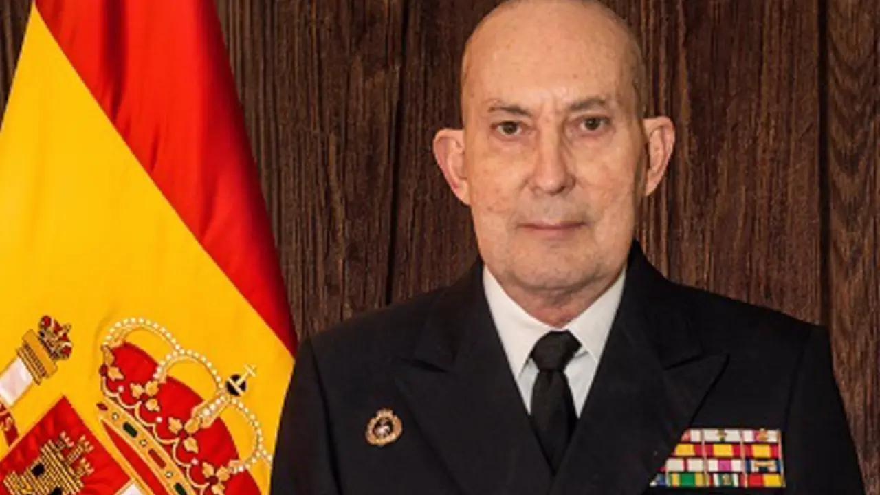  El Almirante General Antonio Martorell Lacave - DEFENSA 