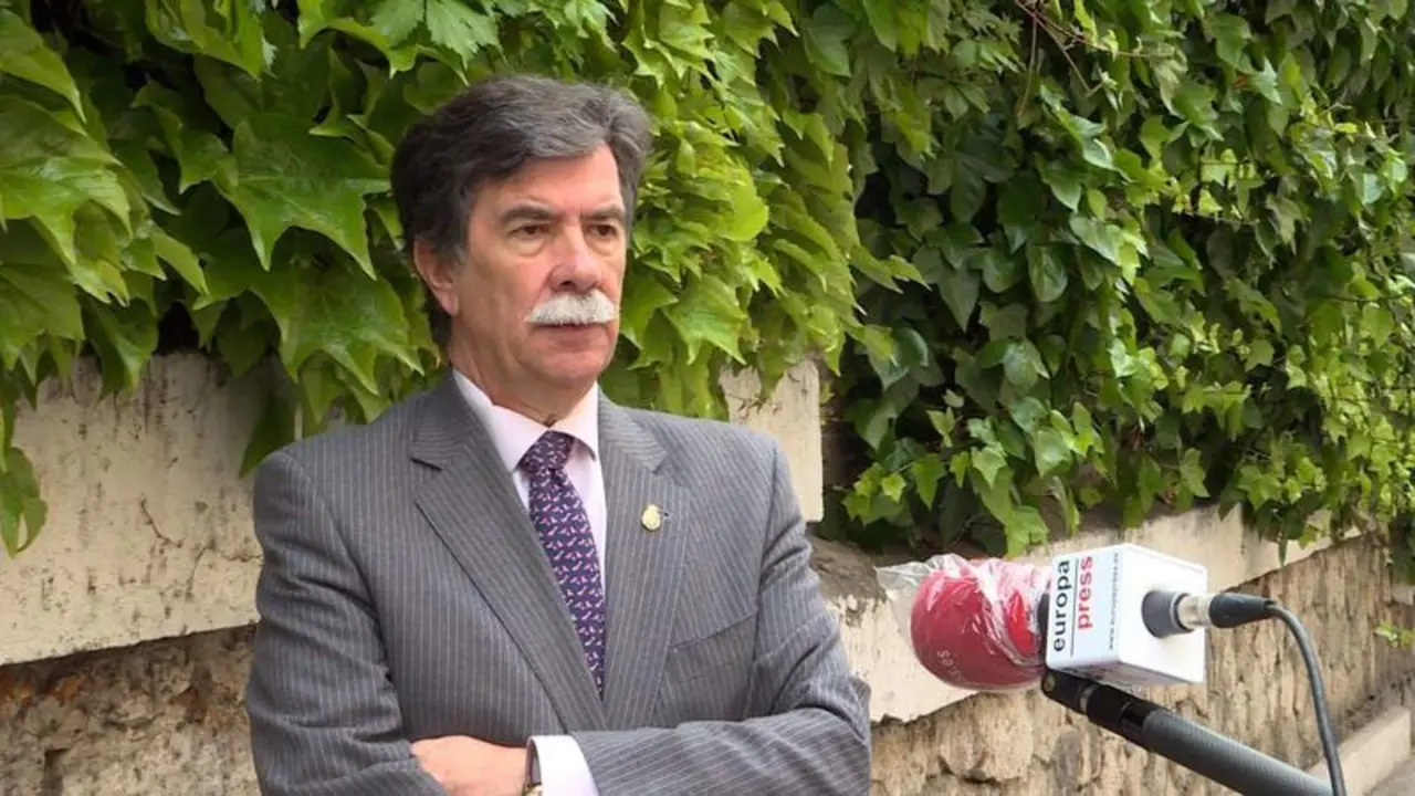  Javier Urra, psic&oacute;logo y exdefensor del menor 