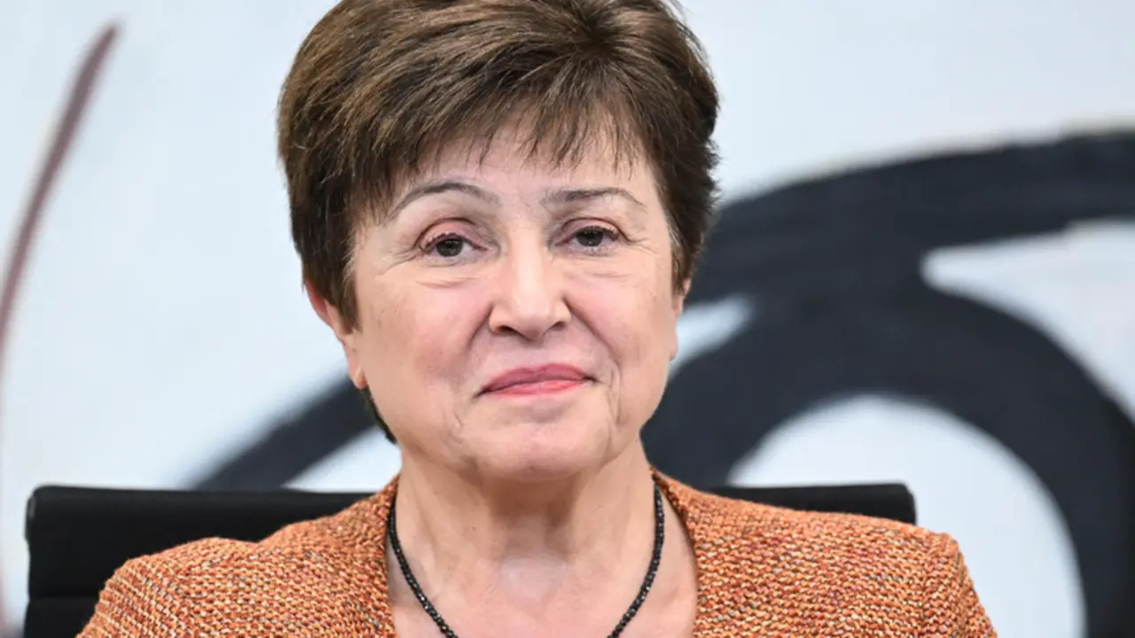 Archivo - FILED - 29 November 2022, Berlin: Kristalina Georgieva, Managing Director of the International Monetary Fund (IMF), speaks at a press conference following a meeting with the heads of the five major international economic and financial organizati - Britta Pedersen/dpa - Archivo 