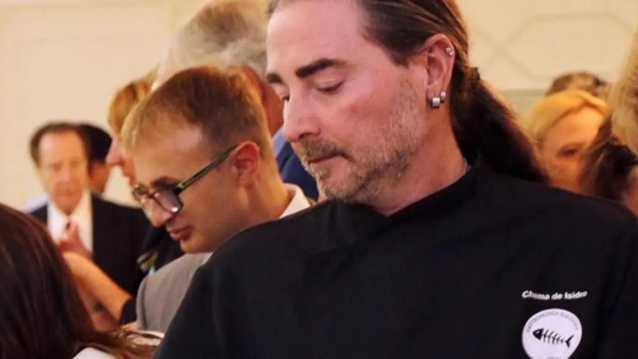  Chema de Isidro v&iacute;a Facebook 