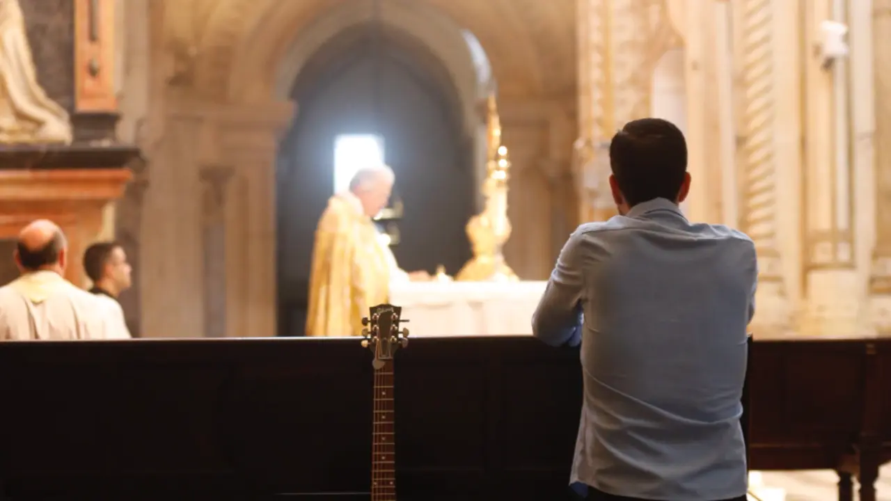  Uno de los m&uacute;sicos cat&oacute;licos participantes en el encuentro. - DI&Oacute;CESIS DE C&Oacute;RDOBA 