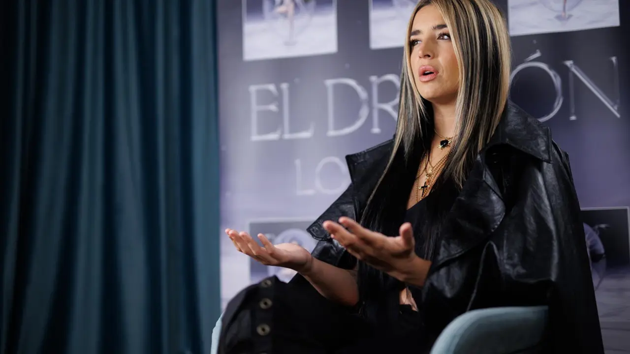  La cantante Lola &Iacute;ndigo durante una entrevista para Europa Press, en el Hotel Umusic, a 13 de abril de 2023, en Madrid (Espa&ntilde;a). &lsquo; - Alejandro Mart&iacute;nez V&eacute;lez - Europa Press 