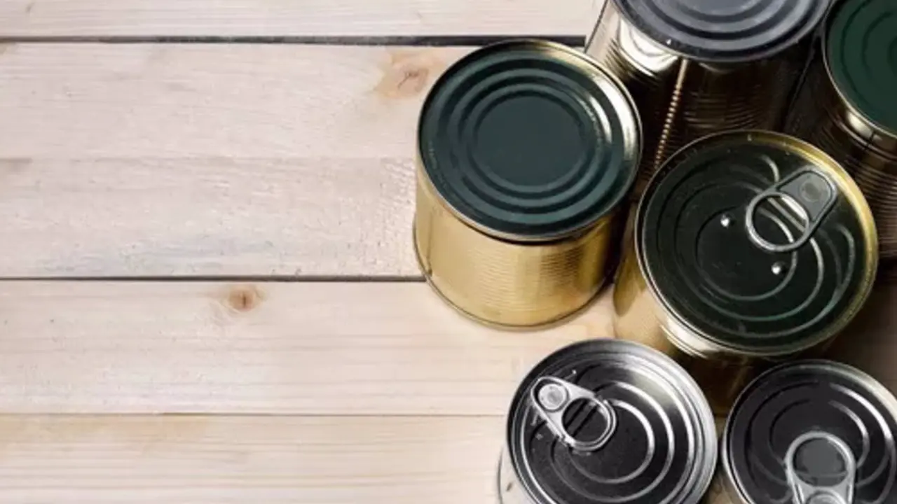  Archivo - Envases de alimentos que contienen bisfenol A, una sustancia qu&iacute;mica que es "un riesgo para la salud" en este contexto, seg&uacute;n la Autoridad Europea de Seguridad Alimentaria (EFSA). - EFSA - Archivo 