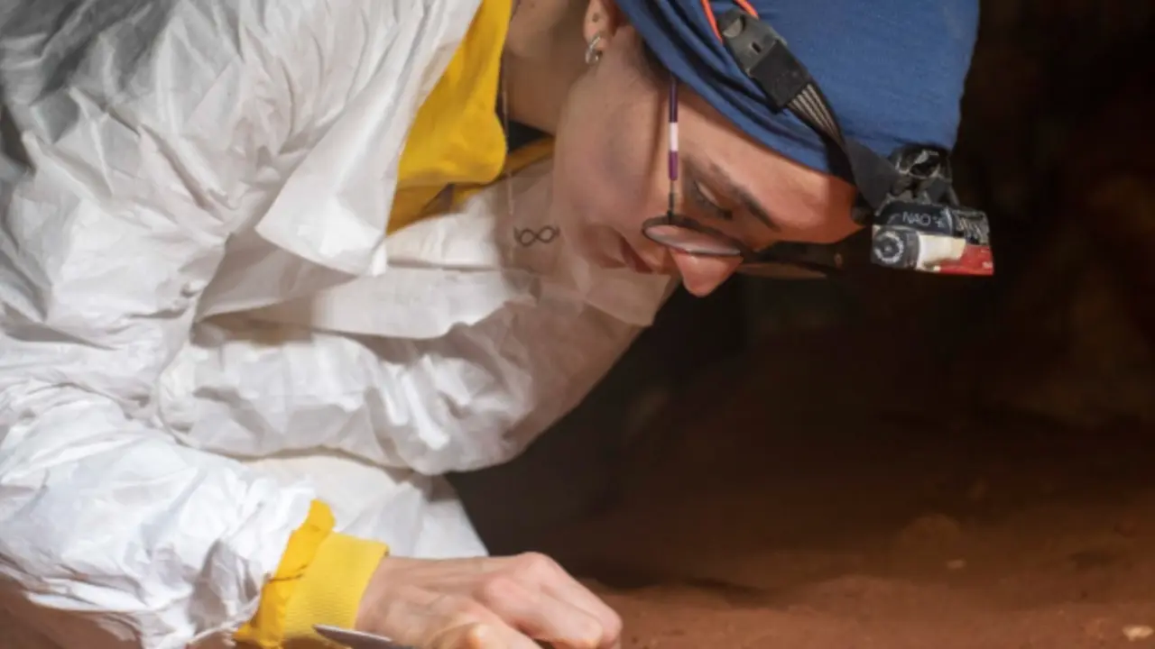  Mar&iacute;a Medina en Cueva Navarro (M&aacute;laga) 