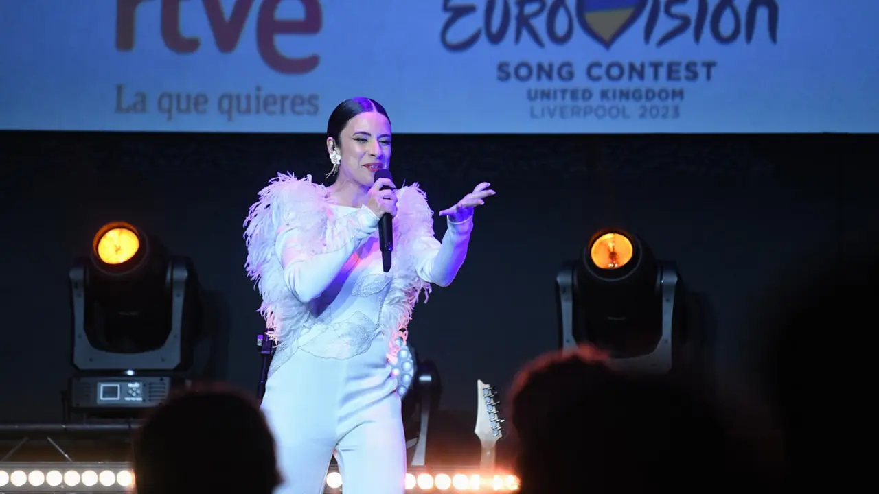  La cantante Banca Paloma act&uacute;a durante un evento de despedida antes de su viaje a Liverpool para representar a Espa&ntilde;a en el Festival de Eurovisi&oacute;n 2023, en los cines Callao, a 27 de abril de 2023, en Madrid (Espa&ntilde;a). - Fernando S&aacute;nchez - Europa Press 