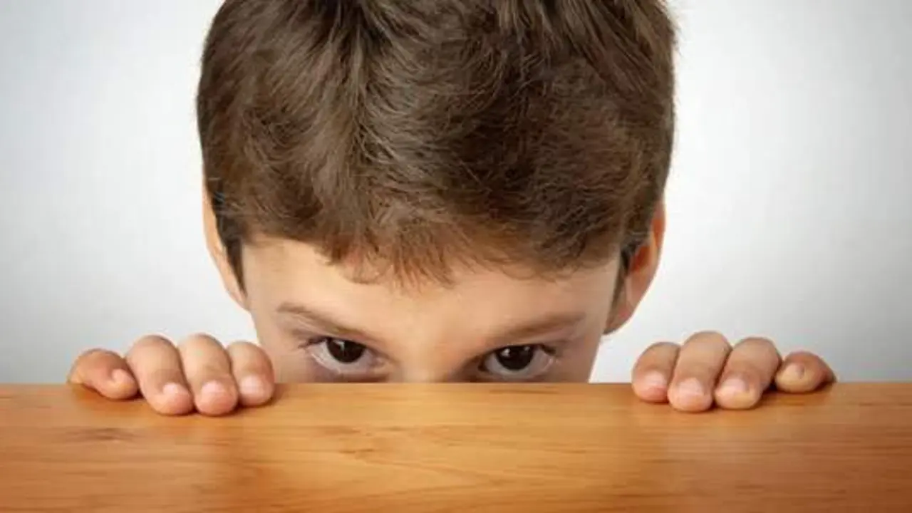  Ni&ntilde;o t&iacute;mido 