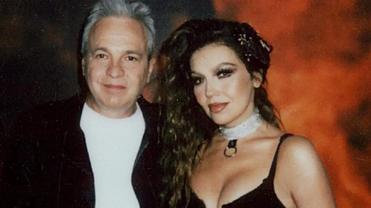  Thal&iacute;a junto a David Summers 