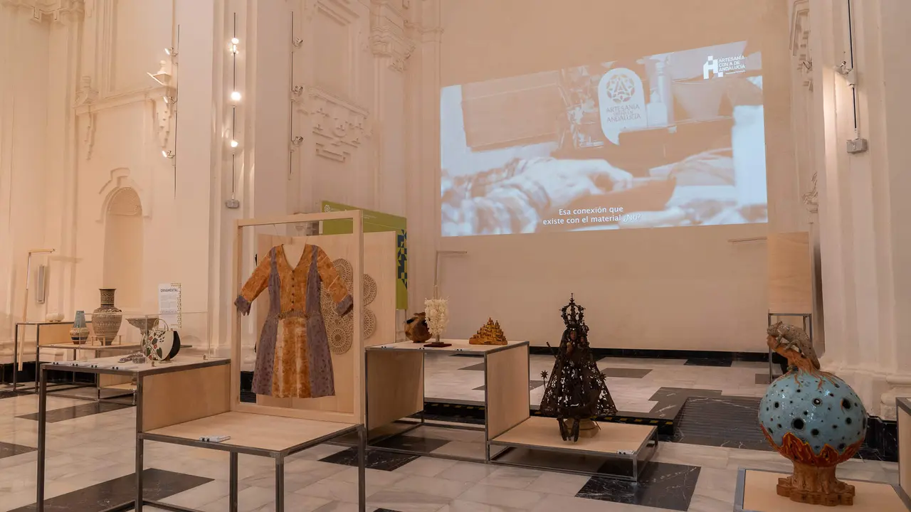  Exposici&oacute;n: Artesan&iacute;a con A de Andaluc&iacute;a 