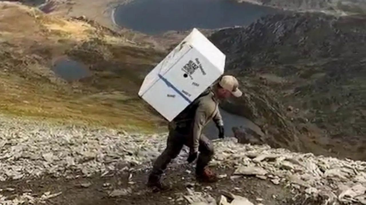  Michael Copeland durante su desaf&iacute;o - SWNS 