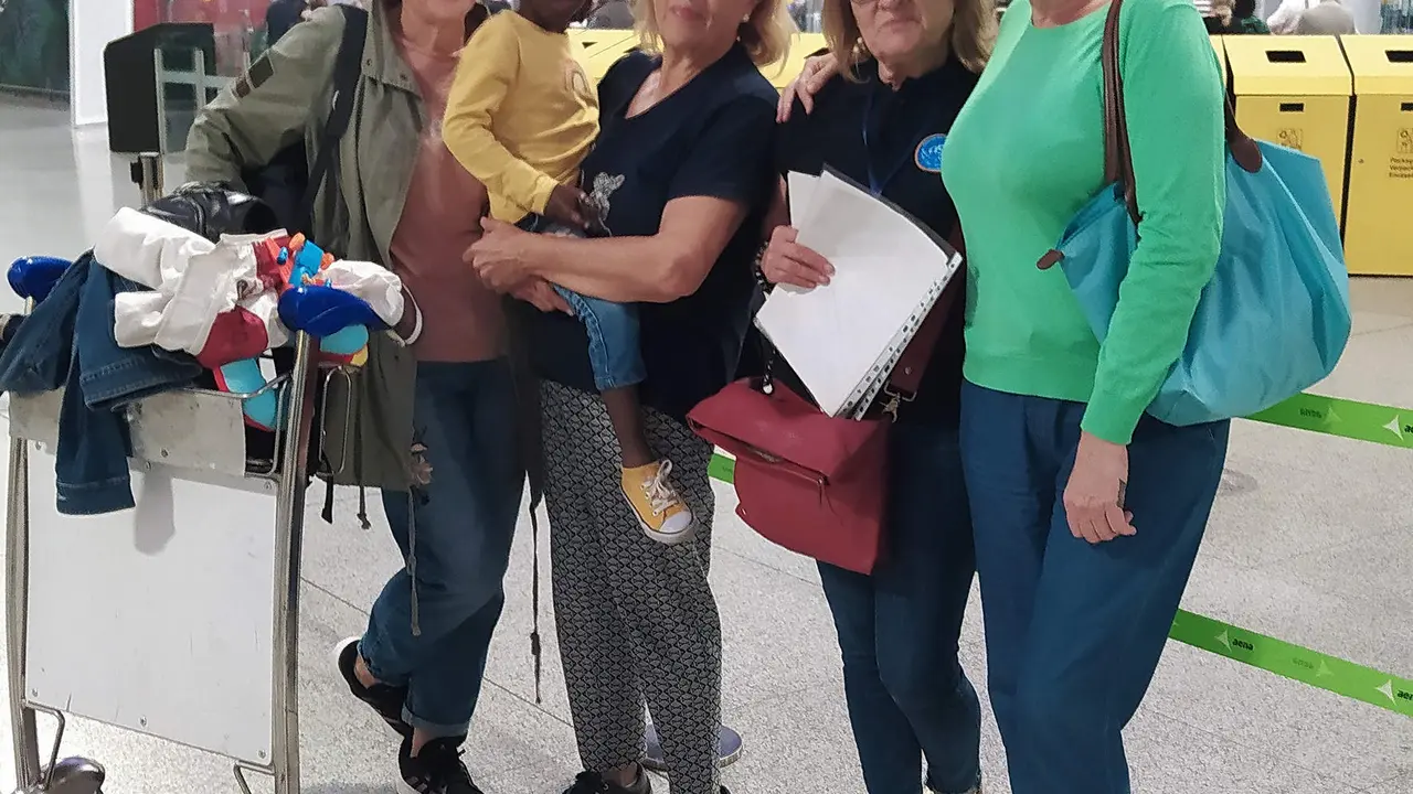  Mamadou B con su familia 