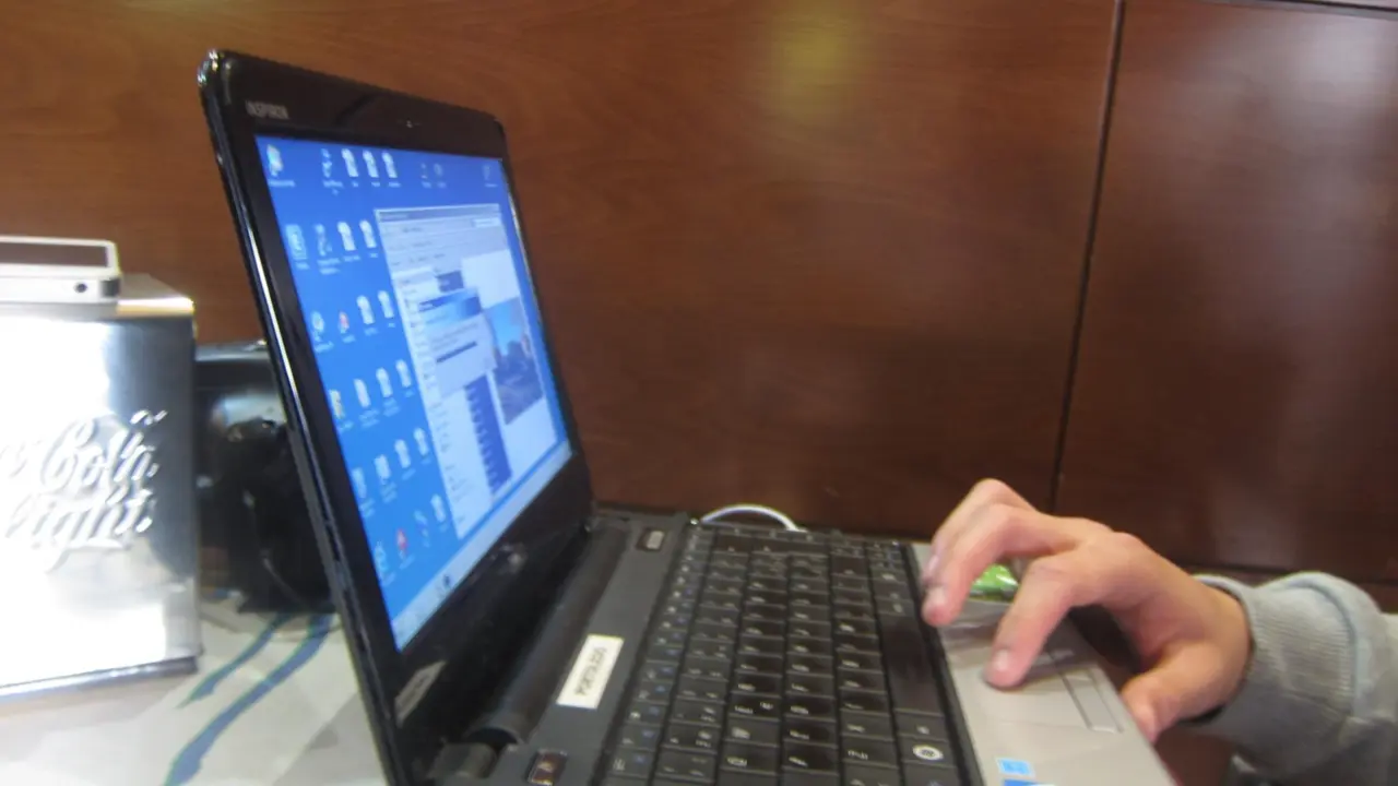  Archivo - TECLADO, NAVEGAR, INTERNET, ORDENADOR - EUROPA PRESS - Archivo 