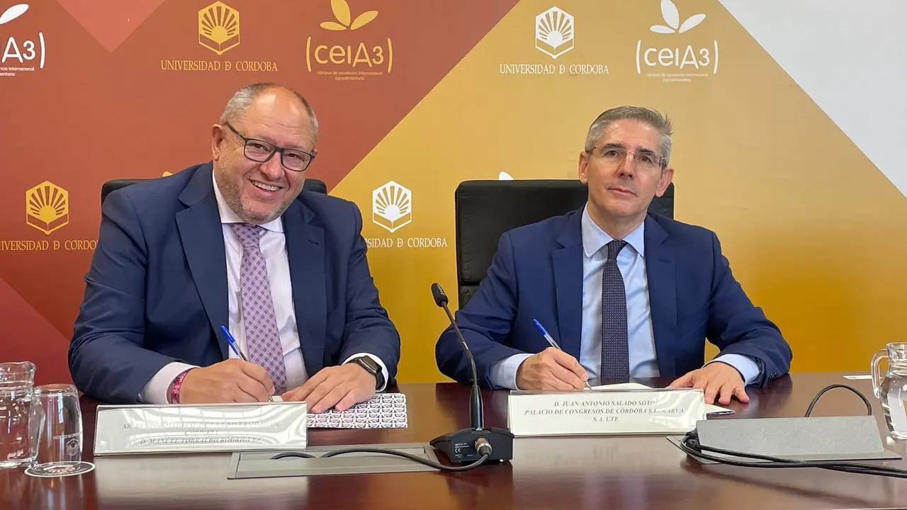  Firma convenios UCO Turismo 