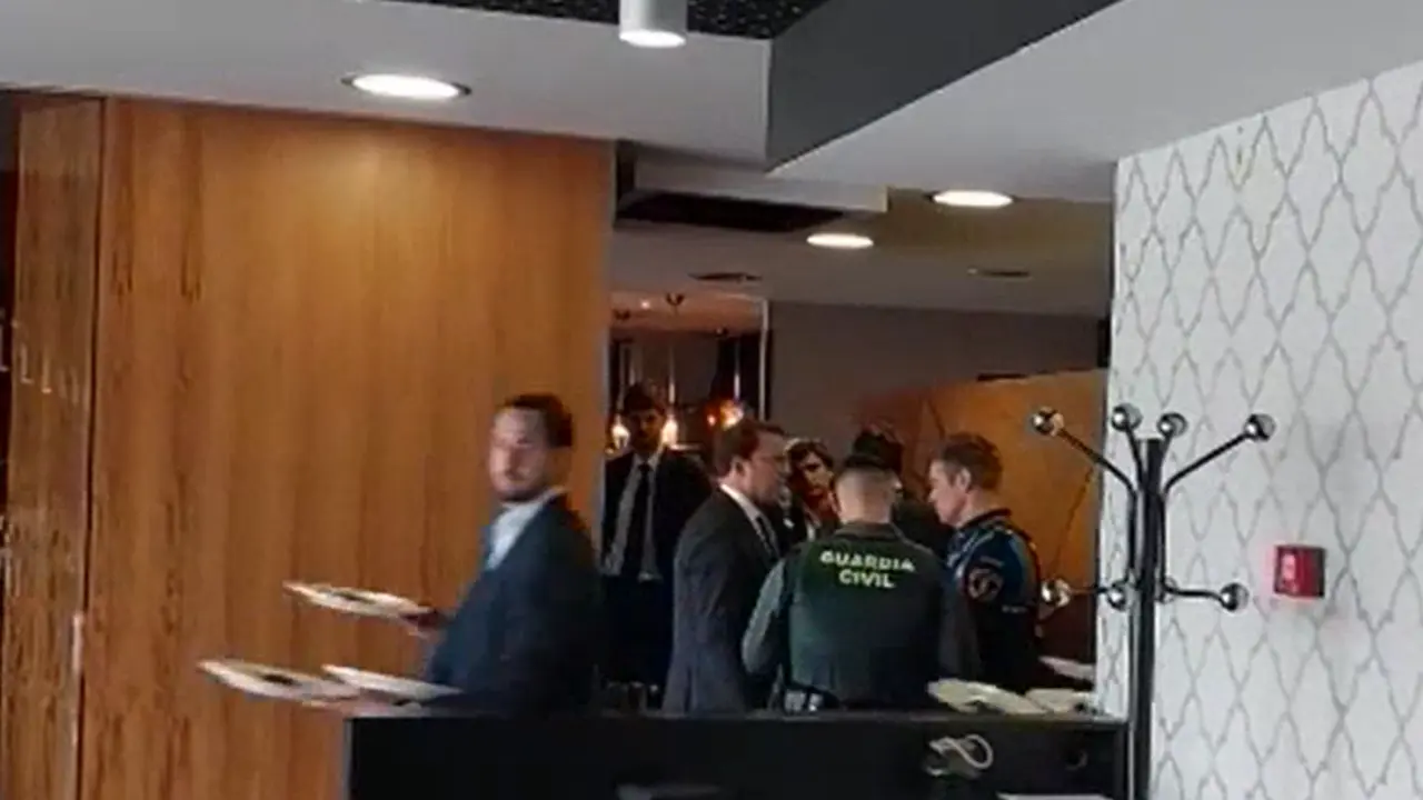  Polic&iacute;a en el banquete de Algete, Madrid 