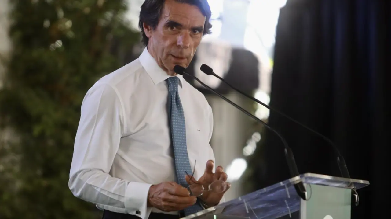  El expresidente del Gobierno y presidente de la Fundaci&oacute;n FAES, Jos&eacute; Mar&iacute;a Aznar interviene durante el acto organizado por el C&iacute;rculo Empresarial de M&aacute;laga. - &Aacute;lex Zea - Europa Press 
