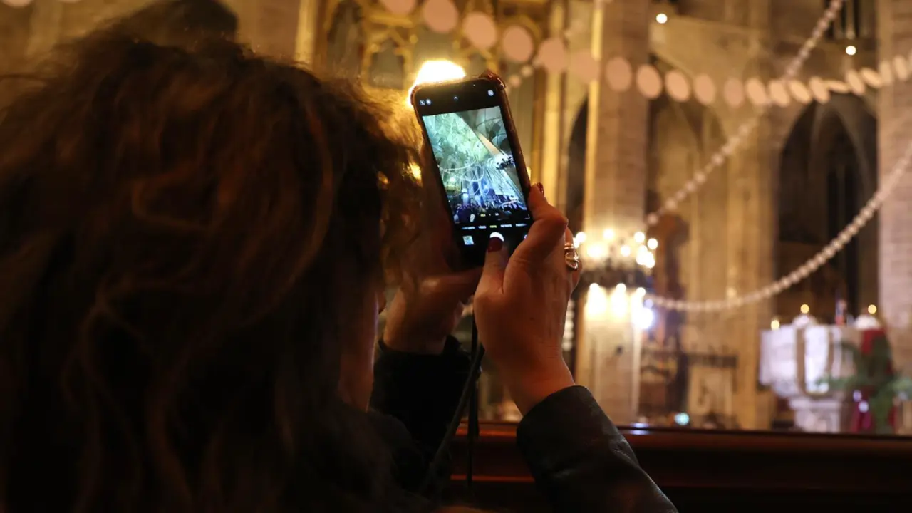  Archivo - Feligreses atienden al Canto de la Sibila, un drama lit&uacute;rgico de melod&iacute;a gregoriana que tuvo mucha difusi&oacute;n durante la Edad Media - Isaac Buj - Europa Press - Archivo 